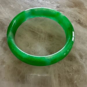 Natural Jade Bangle, Thailand Burma, Vintage
Neiman Marcus 2.85in x 2.29in x .29